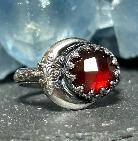 Garnet Crescent Moon Rose Ring in Sterling Silver - Etsy