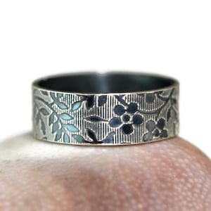 Sterling Silver Floral Band, Wide Silver Band, Vintage Style Jewelry, Simple Ring, Casual Jewelry, Thumb Ring