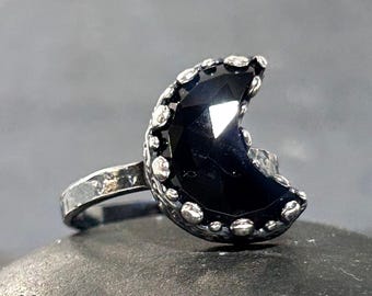 Black Onyx Crescent Moon Ring Oxidized Sterling Silver Vintage Style