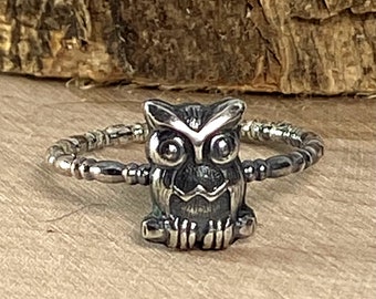 Baby owl in Sterling Silver Stackable Band