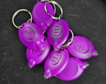 Mini UV Keylight for Glow In The Dark Items and Counterfeit Detection