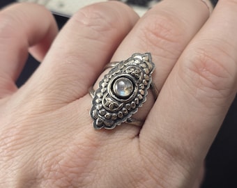 Vintage Style Moonstone Focal Ring in Sterling Silver US 8