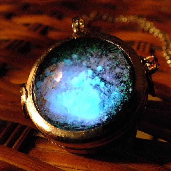 Glow In The Dark Silver Glass Orb Galaxy Necklace