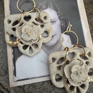 Xiadani - Ivory Flower Papel Picado Fiesta Banner Earrings, Dia De Muertos, Mexican Wedding Polymer Clay, Neutral Fall Season, Pastel