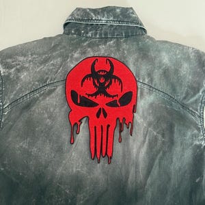 Gestickter Totenkopf Aufnäher: Punisher Sensenmann Symbol, zum Aufbügeln