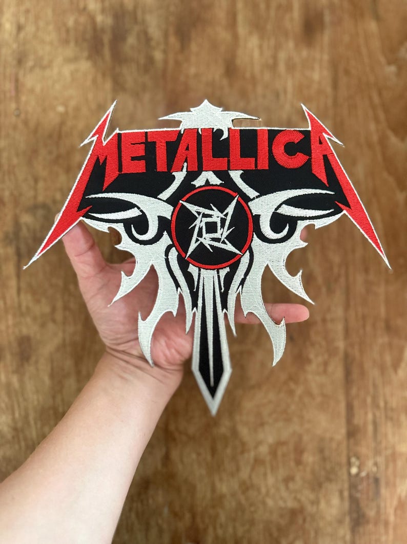 Toppa Metallica Anniversary Card Logo – Cuci O Stira – Ufficiale Licenza Regno Unito