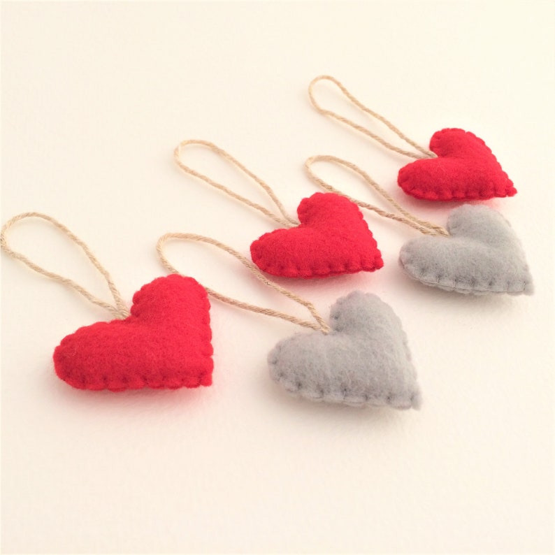 5 Felt Hearts Choose your colors, Christmas Ornaments Wedding favors Eco-Friendly Recycled Felt 3 red, 2 silver
