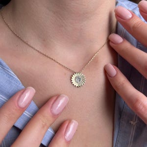 8K 14K Solid Gold Sonnenblume Anhänger | Damen Sonnenblume Halskette | Gold Sun Halskette | Glänzender Kristallblumen-Anhänger | Sonnenblume Glücksbringer