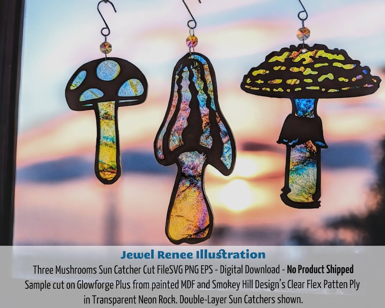 Disegni di taglio Sun Catcher: download del file di taglio del pacchetto SVG di tre ornamenti di funghi immagine 9