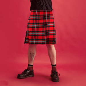 MacGregor Modern Tartan Kilt: 8-Yard Traditional Highland Dress