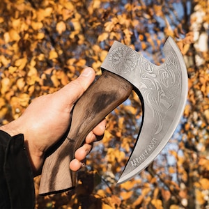 Viking Pizza Cutter with Natural Wood Handle & Leather Sheath Hand Forged Pizza Axe  Pizza Cutting Tool for BBQ, Camping and Kitchen Use