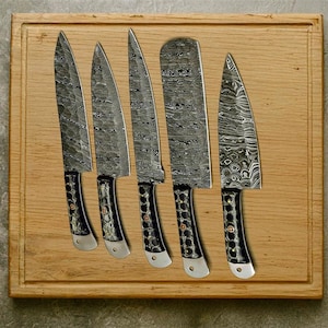 Damascus Chef Knife Set: 5-Piece Carbon Steel Kitchen Cutlery