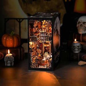 Kit de rincón de lectura familiar oscuro: casa de muñecas en miniatura DIY con escenas para adultos y adolescentes