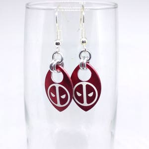 Earrings: Deadpool Single Scale - Anodized Aluminum Chainmaille