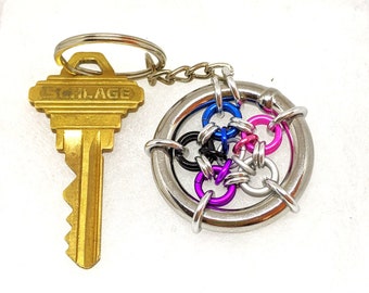 Portachiavi: Genderfluid Pride Giapponese 12 in 2 - Chainmaille in alluminio anodizzato