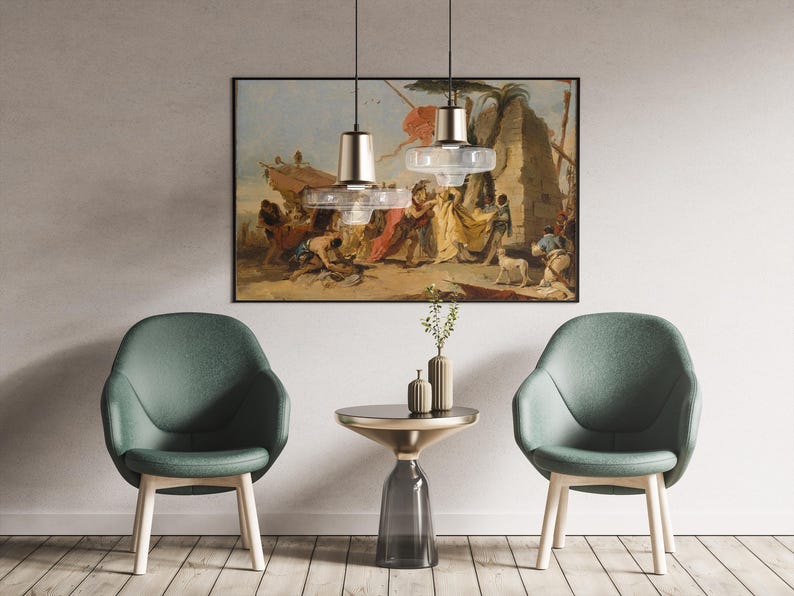 K&ouml;nnte beinhalten: Ein Innenraum mit zwei tealfarbenen Sesseln und einem kleinen Beistelltisch. Dar&uuml;ber h&auml;ngt ein gerahmtes Gem&auml;lde einer historischen Szene zwischen zwei Pendelleuchten. Die St&uuml;hle haben helle Holzbeine.