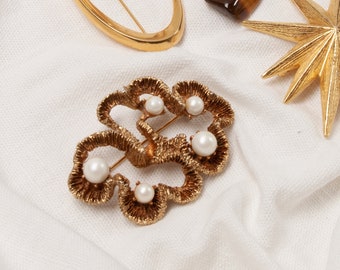 Abstract Coral Pearl Gold Pin