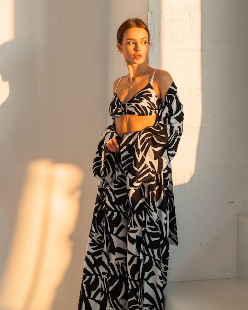 Conjunto de lino de 3 piezas: bata kimono, pantalones de pierna ancha y top corto | Ropa de resort para mujer, atuendo bohemio para vacaciones | beige, azul, preparación para la boda imagen 11