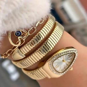 Snake Model Watch, women watch model, luxury