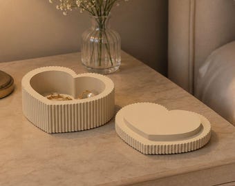 Heart Jewelry Box STL File | Ribbed Heart Trinket Box for 3D Printing | Cute Gift Idea | Jewelry Organizer | Decorative Storage Box