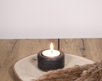 Handmade round concrete tealight holder – minimalist decoration for table, living room, gift and interior in Scandinavian style