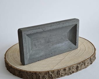 Rectangular concrete bowl with minimalist design for modern spaces | Storage tray for keys, jewelry, or decorations | Gift idea