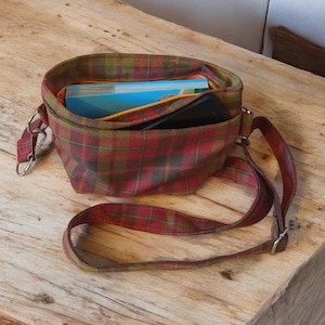 Sac bandoulière en tweed tartan, sac bandoulière en laine écossaise fait main, sac à main écossais fermé par fermeture éclair