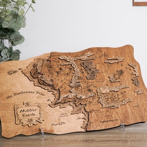 Middeleeuwse kaart, houten 3D-kaart aarde, houten kaartdoek 50 x 29 cm, houten kaartillustraties vintage kaartfilm als cadeau, 19,7 x 11,4 inch muurkunst voor fans