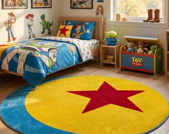 Tapis Pixar Ball Rug Toy Story, Tapis rond Luxo Ball, Tapis de salle de jeux pour enfants en velours doux, Décoration d'intérieur Disney World, Tapis étoile rouge jaune bleu
