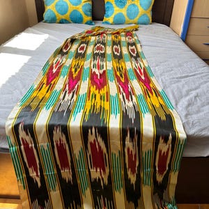 Rare Vintage Uzbek Silk Ikat Fabric (1922–1945) – Handwoven Textile, Collector’s Treasure