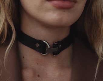 Hide necklace H-brass // Necromance Hidestyle necklace Hide necklace H-brass // Necromance Hidestyle necklace