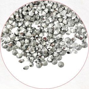 30 x Vintage SS20 Comet Argent Light 4.60-4.80mm Swarovski Crystal Rhinestone Point Back Chaton Stones Art. 1100 - SD19