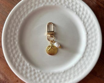Gold Scallop Shell & Pearl Keychain: Coastal Bag Charm