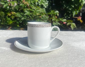 Vintage Teacup Candle – Upcycled Soy Wax Candle – Cottagecore Decor – Sustainable Gift for Her