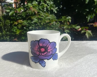 Vintage Teacup Candle – Upcycled Soy Wax Candle – Cottagecore Decor – Sustainable Gift for Her