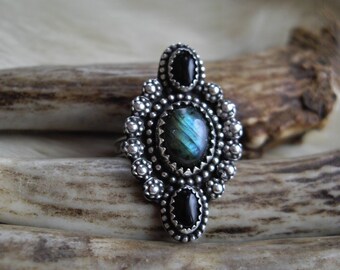 sterling silver  boho gypsy southwest style  labradorite and onyx pinkie ring in size 3 1/2