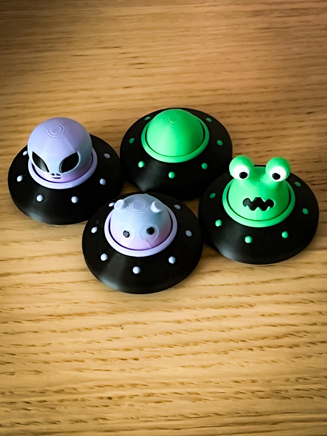 Alien UFO Keyboard Clicker – 3D Printed Fidget | Keychain or Desk ...