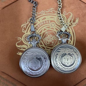 Taschenuhrwürfel aus Messing / Taschenuhrwürfel / Taschenuhrwürfelschale / Taschenuhrschale im römischen Stil / Metallwürfelset / Taschenuhrgehäuse