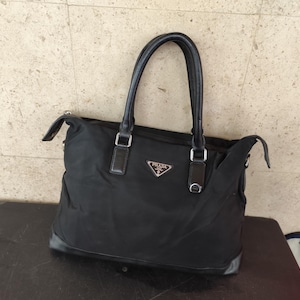 PRADA Vintage Woman Plastic Handle Lambskin Leather Black