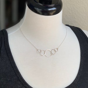 Five linked circles necklace in sterling silver or gold, entwined circles, interlocking circles, family necklace, gold necklace, mother's image 2