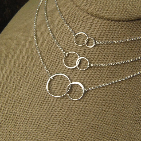 Linked circles necklace in sterling silver, connected circles, interlocking rings, eternity necklace, two circles, mother's day