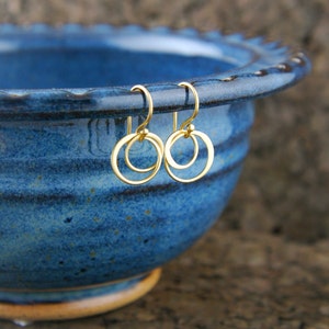 Gold entwined circle earrings, gold earrings, gold circles, hoop earrings, two circles, interlocking circles, circle links, Mother’s Day