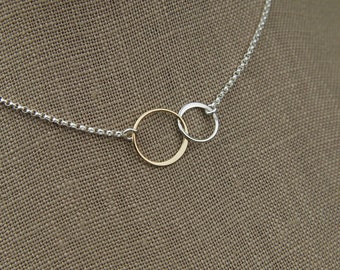 Interlocking rings necklace in sterling silver and bronze, two linked circles, interlocking circles, mixed metals, mother's day