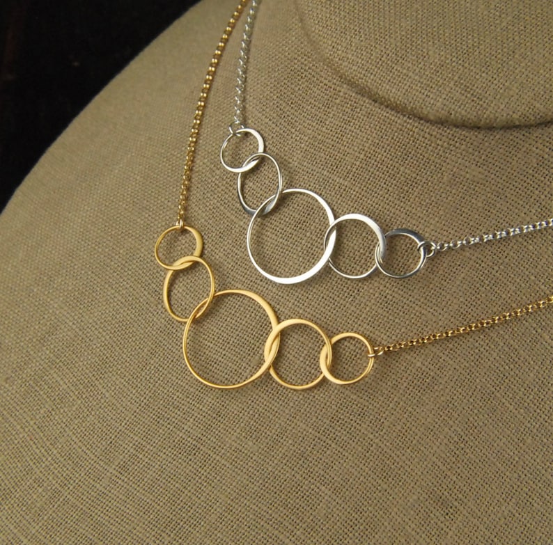 Five linked circles necklace in sterling silver or gold, entwined circles, interlocking circles, family necklace, gold necklace, mother's image 4