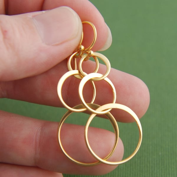 Gold interlocking circle earrings, gold earrings, gold hoops, entwined rings, eternity rings, gold links, gold circles, matte gold