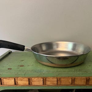 Revere Ware 1801 9" Stainless Steel | Copper Clad Bottom Skillet. Vintage Frying Pan Revereware Cooking Skillet Pot Clinton Illinois #86