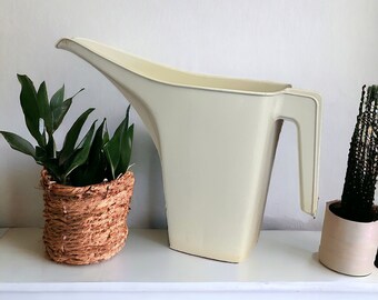 Vintage MCM Watering Can. Misco Enterprises 2 Quart. Made in USA.
