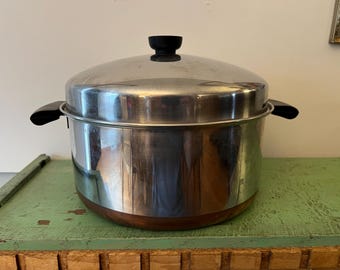 Olla Revere Ware 1801 de acero inoxidable con revestimiento de cobre, 6 cuartos de galón, con fondo de cobre y tapa, estilo vintage.