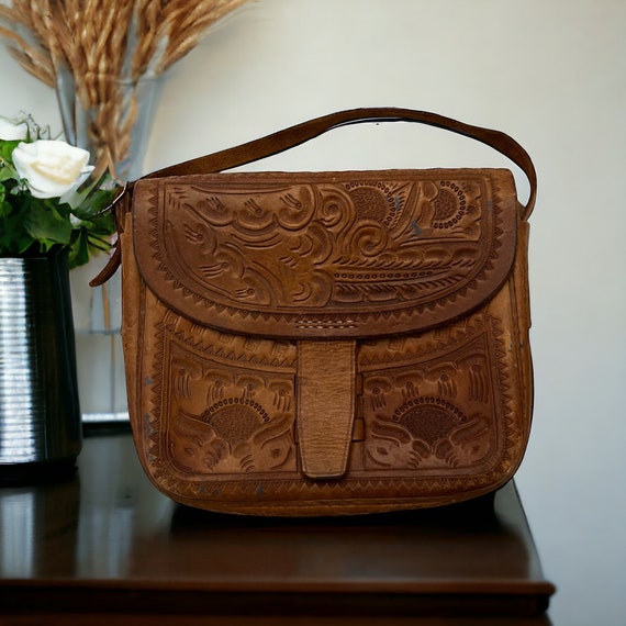 Vintage Tooled Leather Purse. 1970s Accessory. Me… - image 1