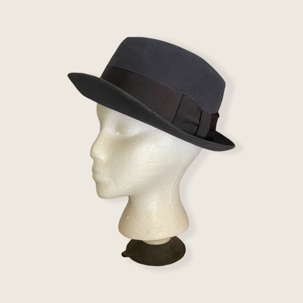 Vintage 1960's Men's Short Brimmed Suede Fedora Hat by Dobbs. Size 7 1/8.